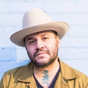 Meet your Posher, Javier